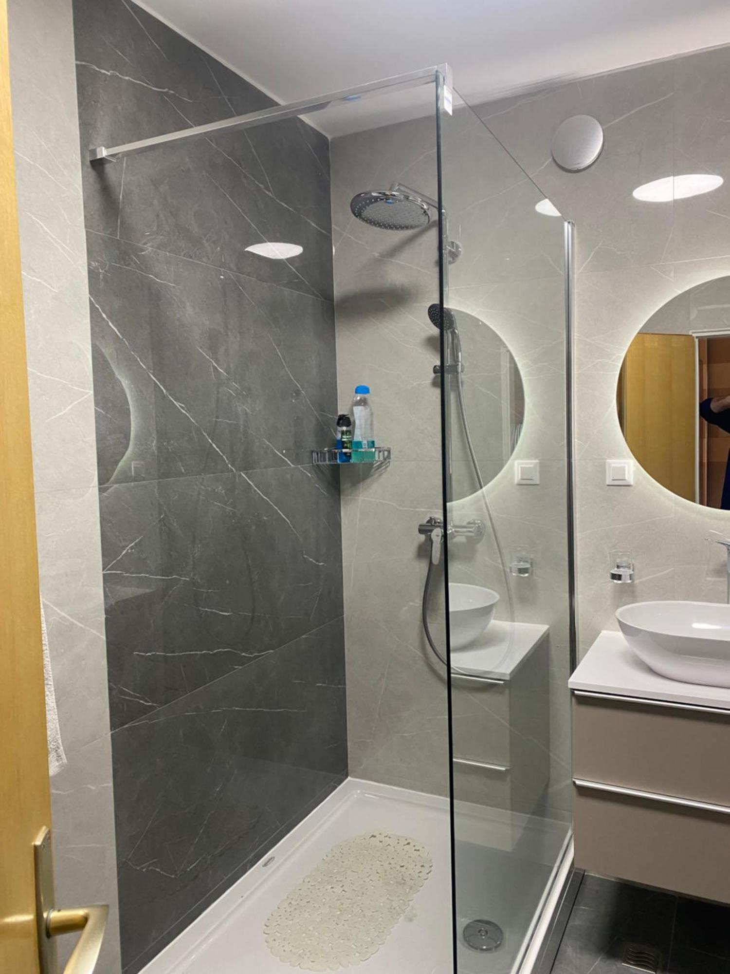 Apartman "Lara" Плоче Екстериор снимка